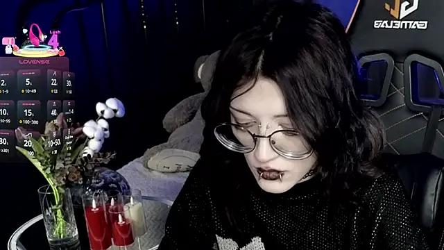 Setsunai  online show from 03-18-25, 11:53