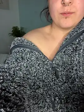 Snapshot of Saucy-Serenity chatting on 03-13-25, 06:56 Saucy-Serenity online show from 03-13-25, 06:56