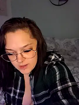 Snapshot of Saucy-Serenity chatting on 09-23-25, 07:39 Saucy-Serenity online show from 09-23-25, 07:39