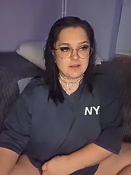 Snapshot of Saucy-Serenity chatting on 10-02-25, 07:32 Saucy-Serenity online show from 10-02-25, 07:32