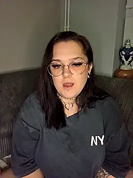 Snapshot of Saucy-Serenity chatting on 10-16-25, 07:26 Saucy-Serenity online show from 10-16-25, 07:26