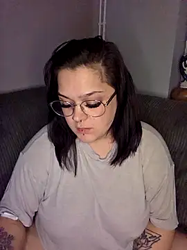 Snapshot of Saucy-Serenity chatting on 10-20-25, 07:03 Saucy-Serenity online show from 10-20-25, 07:03