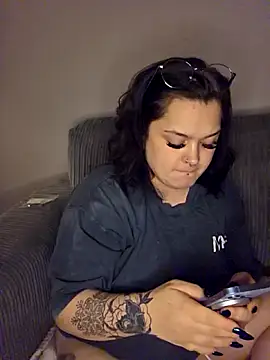 Snapshot of Saucy-Serenity chatting on 11-02-25, 08:22 Saucy-Serenity online show from 11-02-25, 08:22