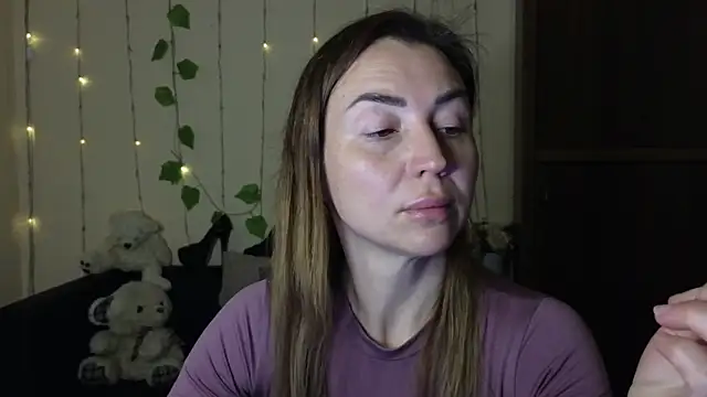 Snapshot of Kiss_julli88I chatting on 03-13-25, 03:50 Kiss julli88I online show from 03-13-25, 03:50