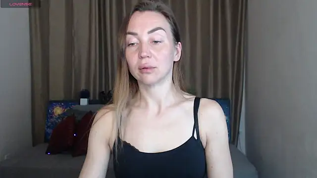 Snapshot of Kiss_julli88I chatting on 03-17-25, 05:01 Kiss julli88I online show from 03-17-25, 05:01