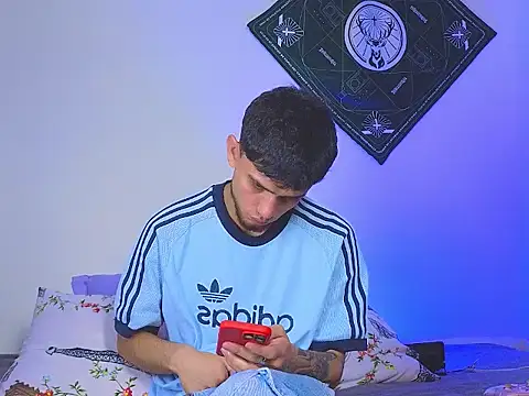 samevansx  online show from 12-04-25, 04:59