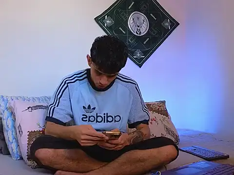 Snapshot of samevansx_ chatting on 01-17-26, 05:05 samevansx online show from 01-17-26, 05:05