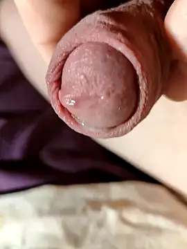 Snapshot of --Serhei-- chatting on 11-16-25, 12:16 --Serhei-- online show from 11-16-25, 12:16