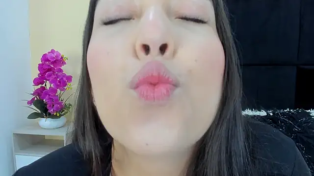 MaddyCrofft online show from 03-10-26, 11:26