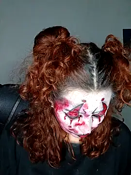 Luz delunaa online show from 10-25-25, 01:46