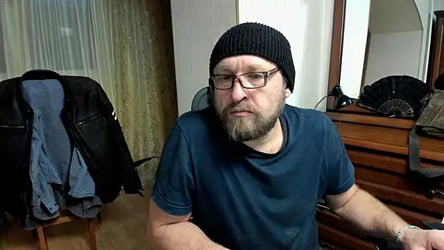 Snapshot of Grandor_M chatting on 03-07-25, 03:18 Grandor M online show from 03-07-25, 03:18