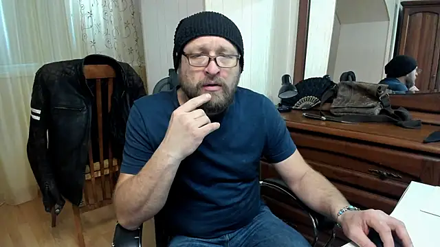 Snapshot of Grandor_M chatting on 03-12-25, 12:04 Grandor M online show from 03-12-25, 12:04