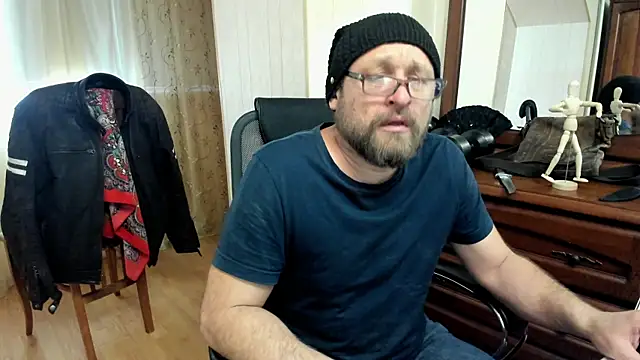 Snapshot of Grandor_M chatting on 03-14-25, 01:35 Grandor M online show from 03-14-25, 01:35