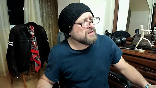 Snapshot of Grandor_M chatting on 03-14-25, 04:40 Grandor M online show from 03-14-25, 04:40