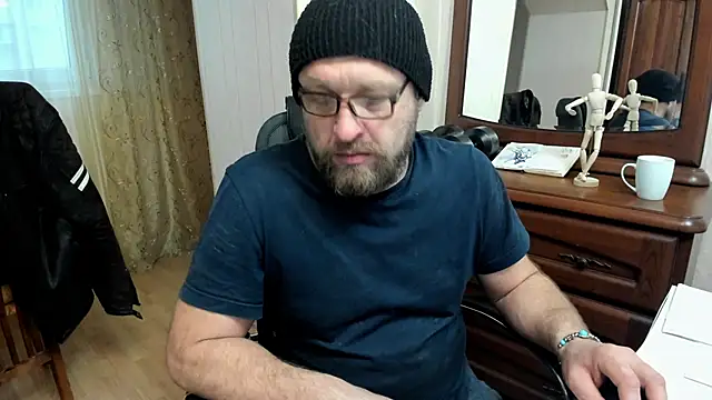 Snapshot of Grandor_M chatting on 03-16-25, 02:00 Grandor M online show from 03-16-25, 02:00