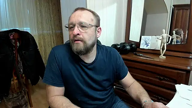 Snapshot of Grandor_M chatting on 03-21-25, 02:29 Grandor M online show from 03-21-25, 02:29