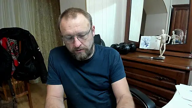 Snapshot of Grandor_M chatting on 03-22-25, 04:04 Grandor M online show from 03-22-25, 04:04