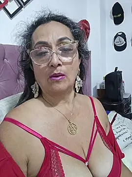 AlessandraLeroy online show from 04-12-26, 03:33