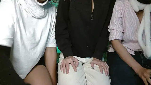 NaughtyThrouple007 online show from 01-05-26, 08:01