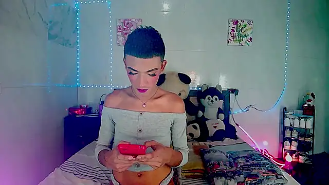 KimberlyXtreme online show from 10-19-25, 06:08