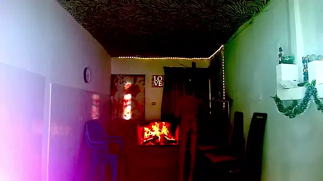 KimberlyXtreme online show from 12-14-25, 06:23