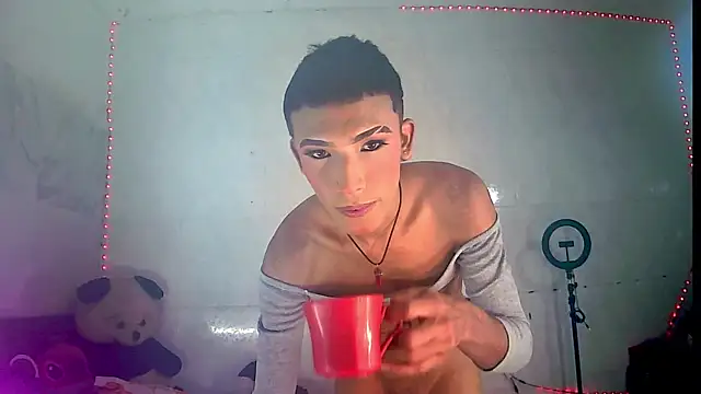 KimberlyXtreme online show from 12-23-25, 10:24