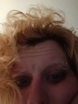 Snapshot of KITTYBOOBOOFUXX chatting on 04-22-26, 10:06 KITTYBOOBOOFUXX online show from 04-22-26, 10:06