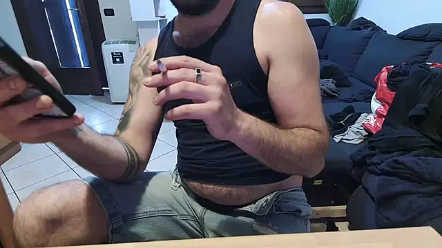 Snapshot of maialinofriuli chatting on 09-09-25, 04:39 maialinofriuli online show from 09-09-25, 04:39