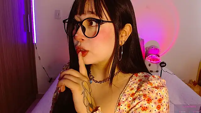 Oliviargf online show from 03-29-26, 12:16