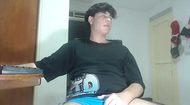 Snapshot of CrissConor chatting on 03-21-25, 12:07 CrissConor online show from 03-21-25, 12:07