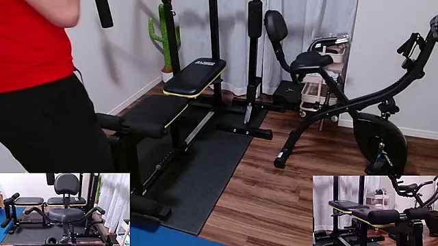 Snapshot of Stretch-man chatting on 02-12-26, 12:00 Stretch-man online show from 02-12-26, 12:00