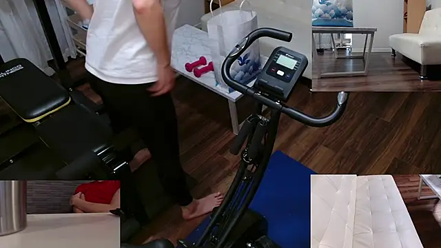 Snapshot of Stretch-man chatting on 02-24-26, 06:11 Stretch-man online show from 02-24-26, 06:11