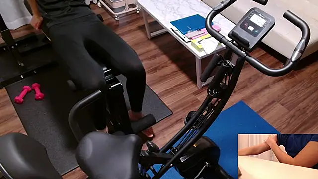 Snapshot of Stretch-man chatting on 03-03-26, 04:29 Stretch-man online show from 03-03-26, 04:29