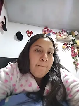 esmeralda jadees online show from 07-18-26, 12:53