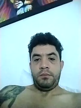 Snapshot of Andriofilit chatting on 03-12-26, 03:23 Andriofilit online show from 03-12-26, 03:23