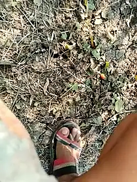 Snapshot of himvilohi08 chatting on 01-13-26, 04:40 himvilohi08 online show from 01-13-26, 04:40