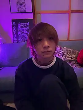 Snapshot of ryokunero chatting on 11-30-25, 10:52 ryokunero online show from 11-30-25, 10:52