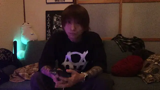 Snapshot of ryokunero chatting on 12-14-25, 02:06 ryokunero online show from 12-14-25, 02:06