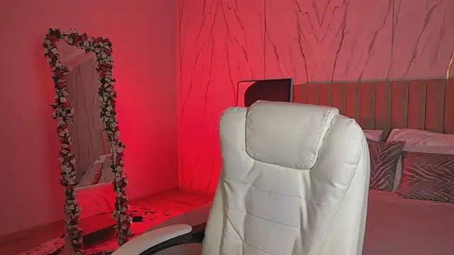  Vikky Moon  online show from 11-29-25, 12:57