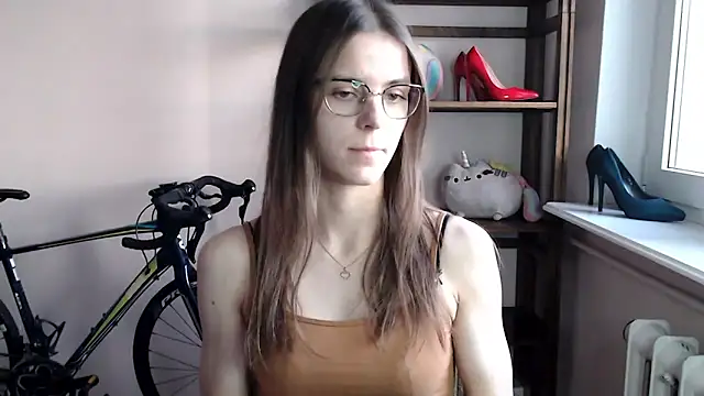 love megi online show from 12-19-25, 02:24