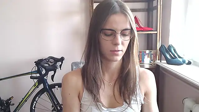 love megi online show from 05-26-26, 01:29