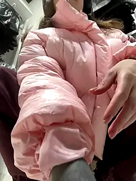 Bella Gloria online show from 11-26-25, 09:21