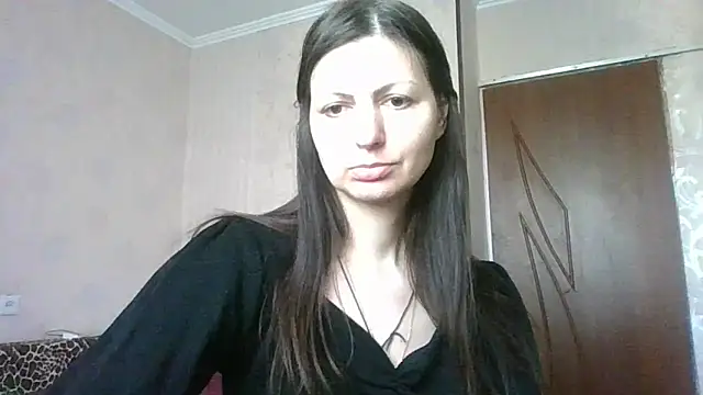 AliseWats online show from 03-11-25, 09:24