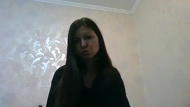 AliseWats online show from 09-28-25, 03:17