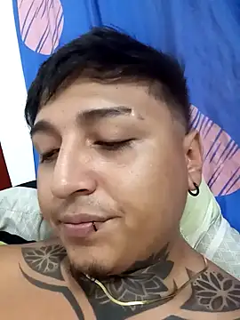 Snapshot of hot_dirty_paradise_66 chatting on 03-10-25, 02:17 hot dirty paradise 66 online show from 03-10-25, 02:17