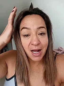 weet Evans    online show from 10-17-25, 06:54