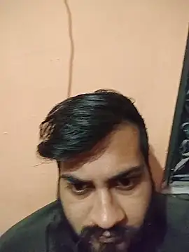 Snapshot of mpaale11 chatting on 12-14-25, 12:32 mpaale11 online show from 12-14-25, 12:32