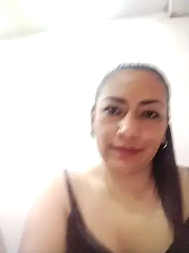 Snapshot of Carlasm- chatting on 03-08-25, 06:32 Carlasm- online show from 03-08-25, 06:32