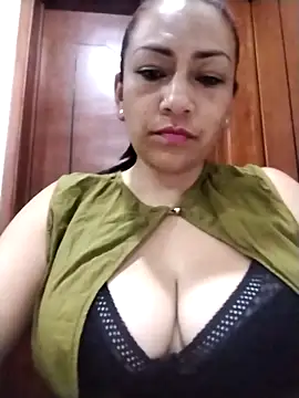 Snapshot of Carlasm- chatting on 10-02-25, 11:01 Carlasm- online show from 10-02-25, 11:01