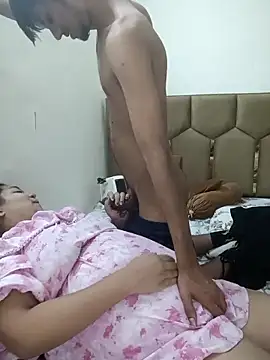 Strip-Couples online show from 03-08-25, 07:42